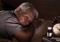 Top 12 cách chữa mất ngủ cho người già tại nhà hiệu quả, không dùng thuốc