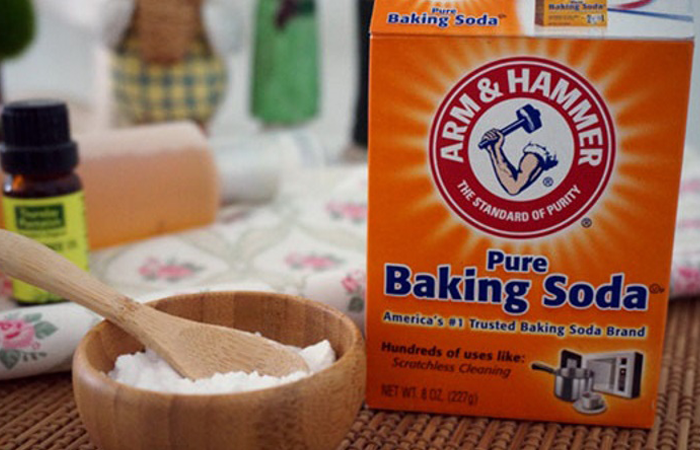 Xử lý nệm bông ép bị mốc bằng baking soda